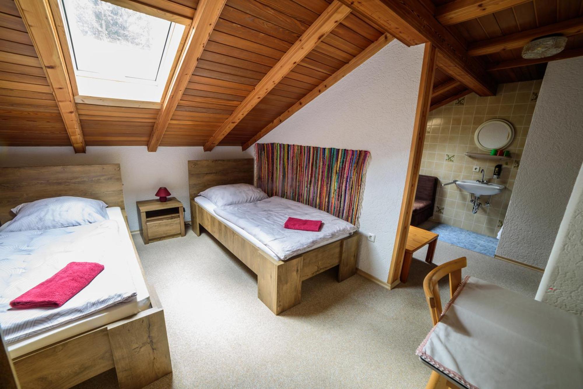 Familienzimmer (6 Erwachsene)